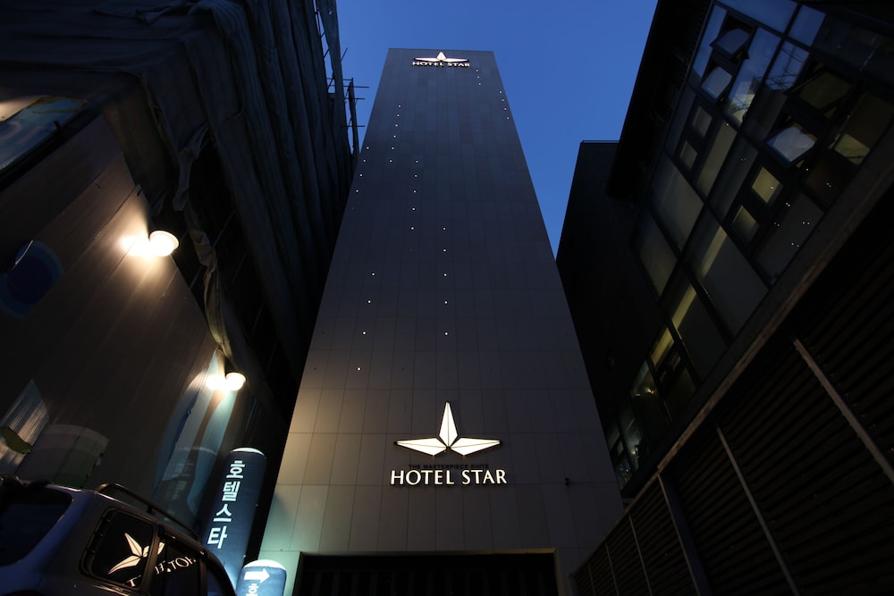 Hotel Star The Masterpiece Suite 1/28