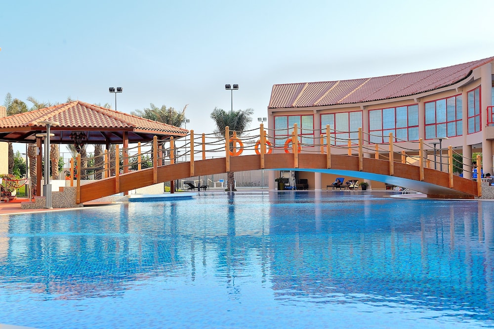 فندق قرية الريم(Al Reem Village Hotel) 3/51