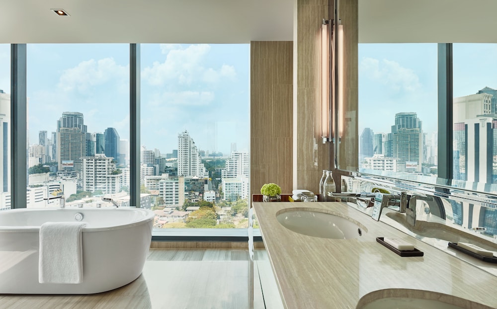 Hyatt Regency Bangkok Sukhumvit 24/76