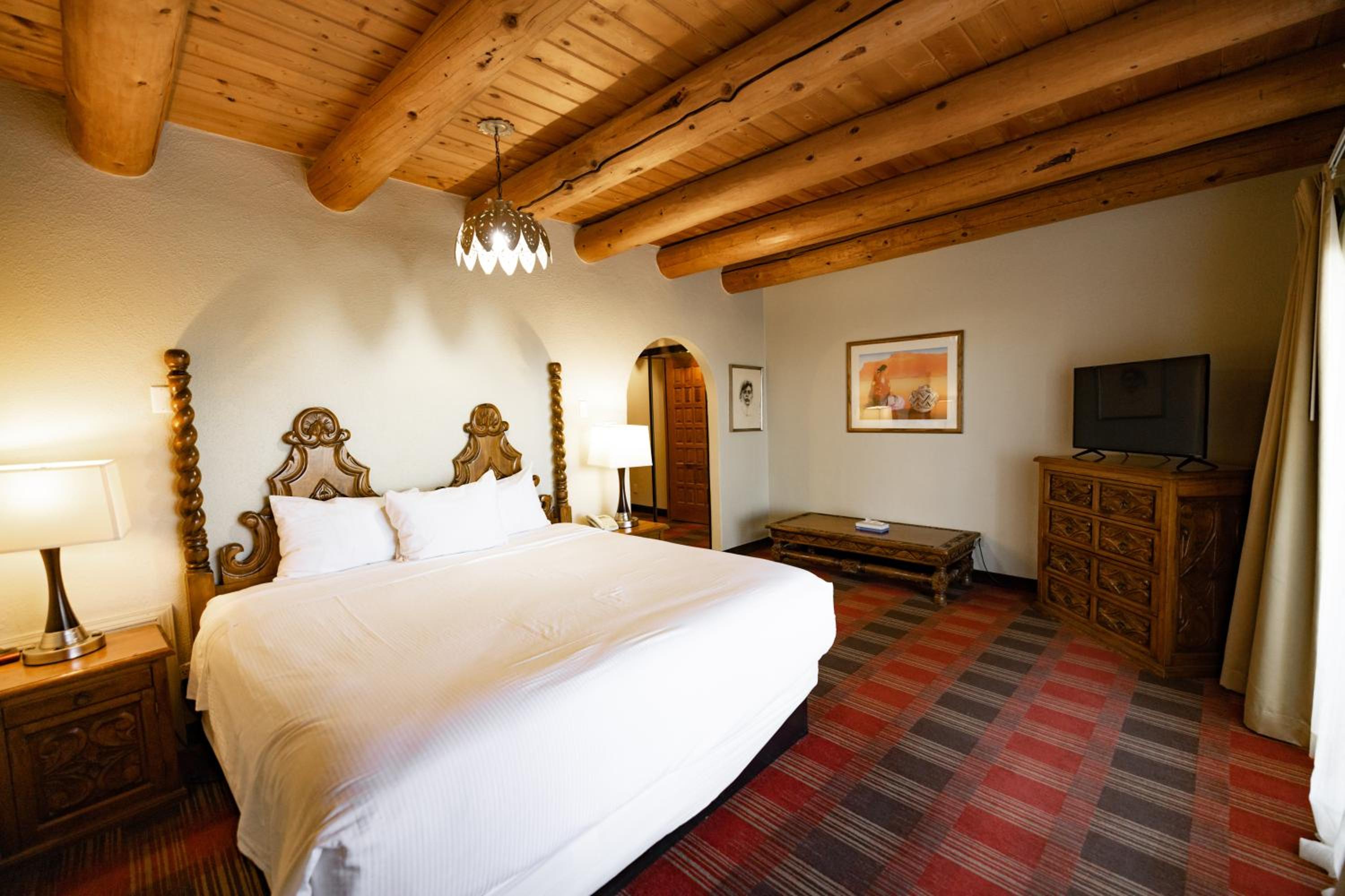Deluxe, Suite, Sagebrush Inn Suites 3/5