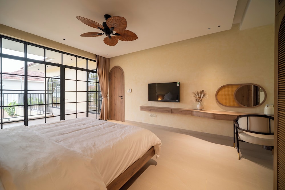 Mercury Phu Quoc Resort & Villas 38/63