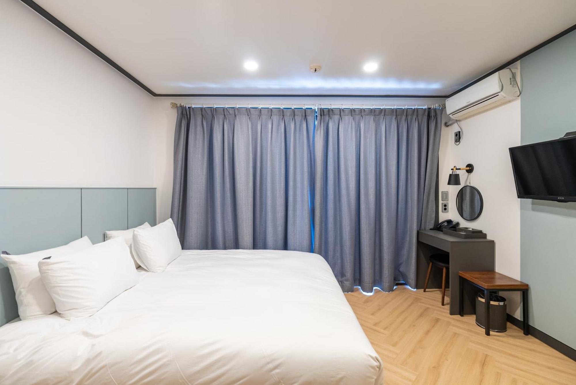 Green, Family Suite