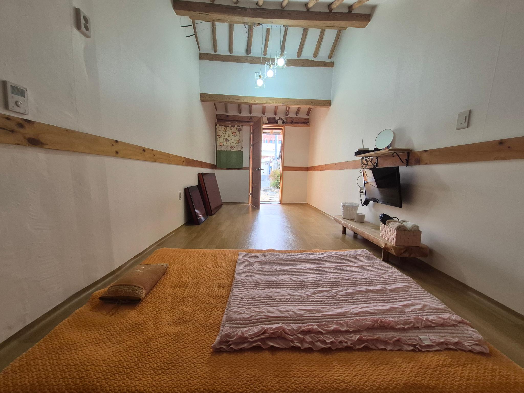 Private Home, 4 Bedrooms