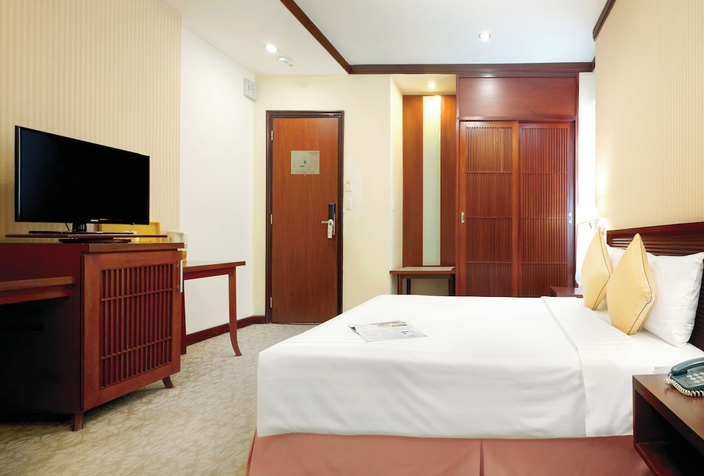 Bong Sen Hotel Saigon 19/50