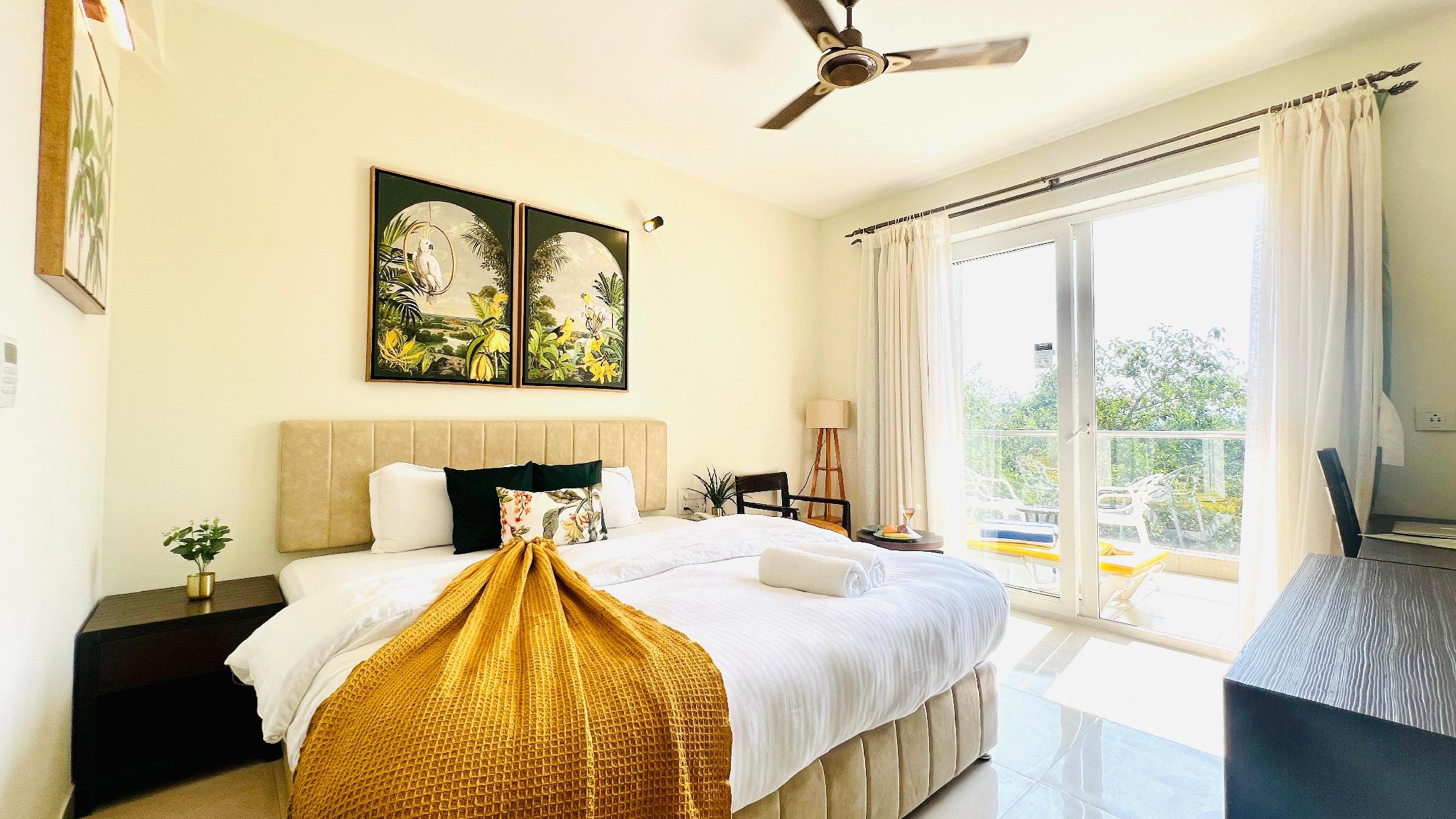 SUPERIOR, KING BED