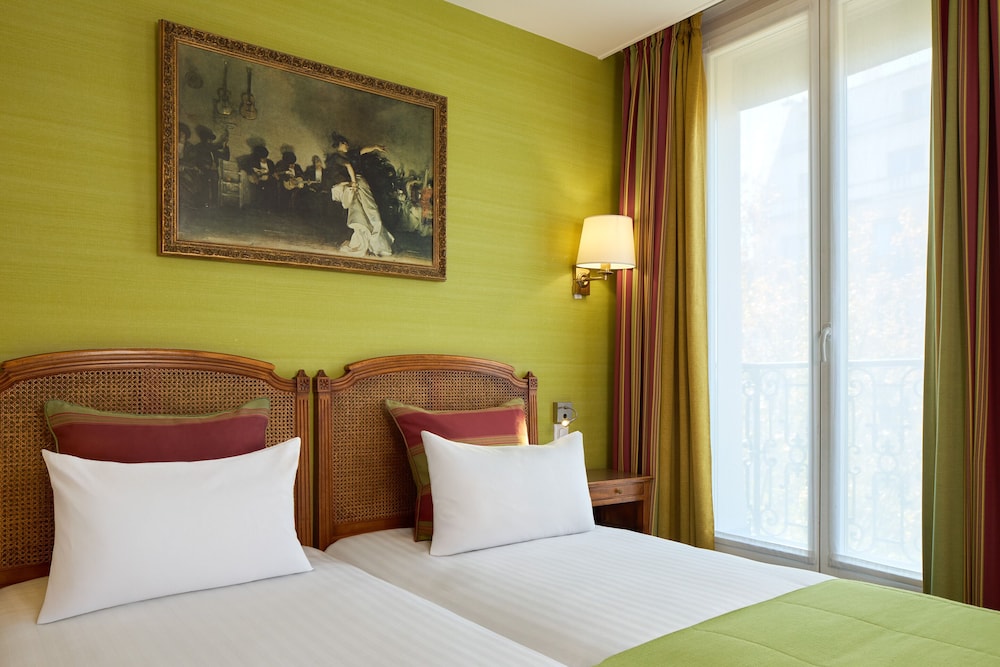 Timhotel Invalides Eiffel 32/68