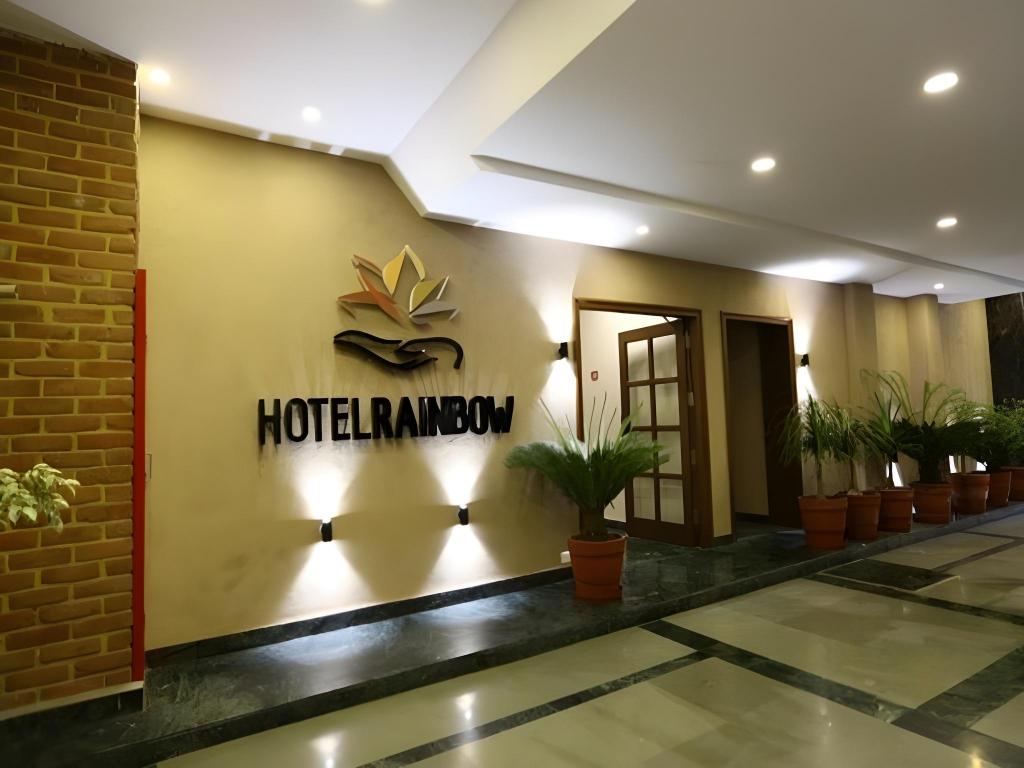 Hotel Rainbow 8/11