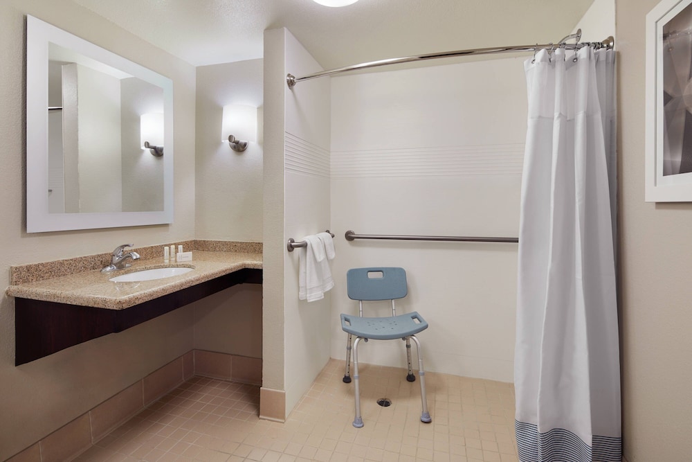 TownePlace Suites Midland 37/40