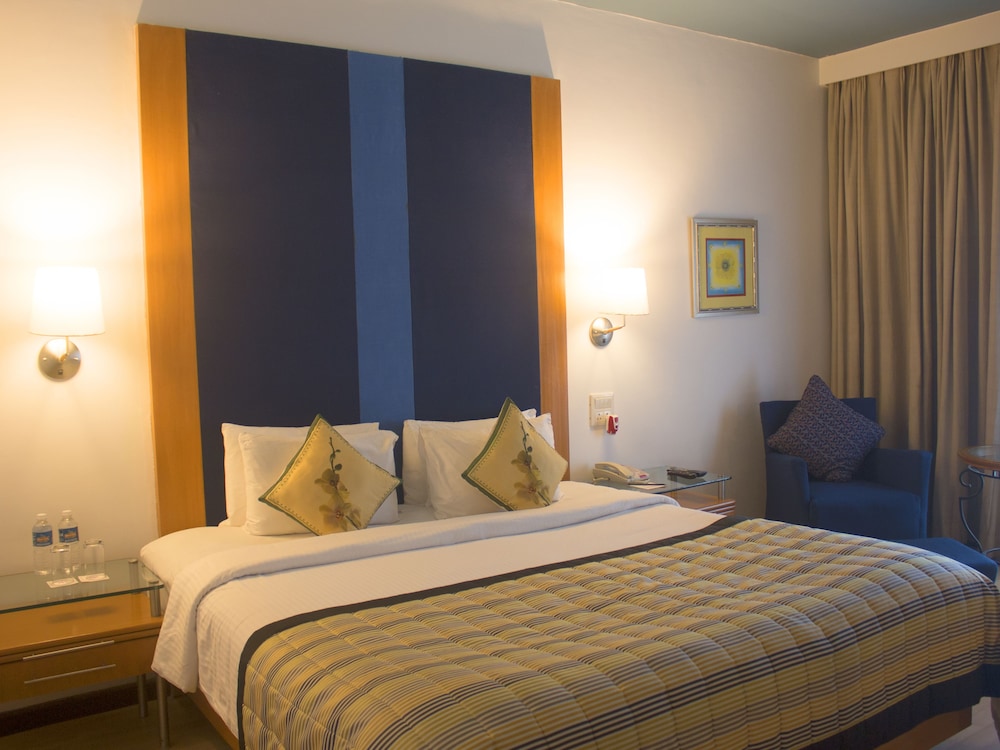 Royal Orchid Hotel Bangalore 9/41