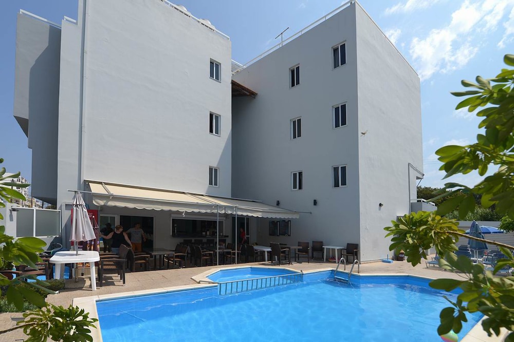 Ialysos City Hotel 3/51