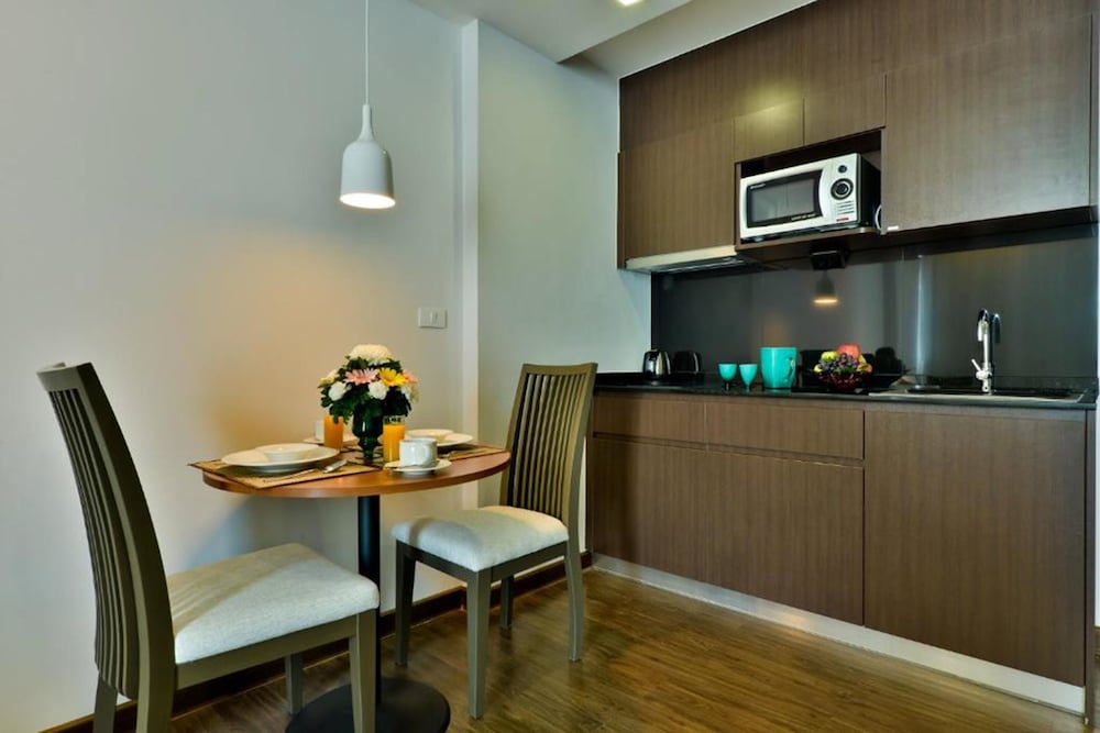 Civic Horizon Hotel Residence 34/49