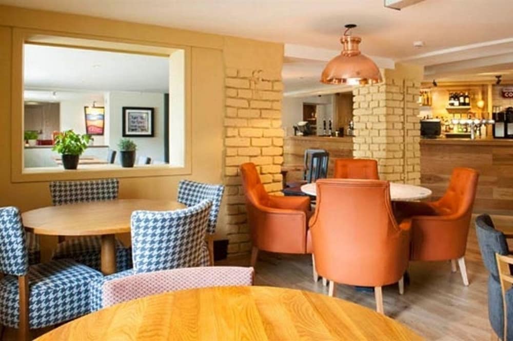 Premier Inn Wirral (Heswall) 26/37