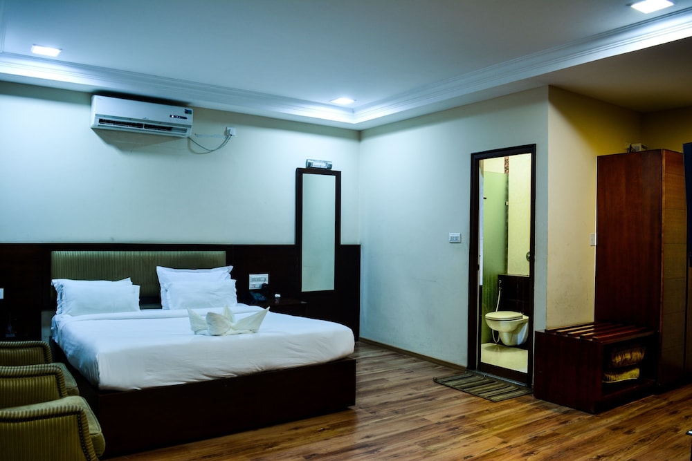 Serene Boutique Hotel 12/53