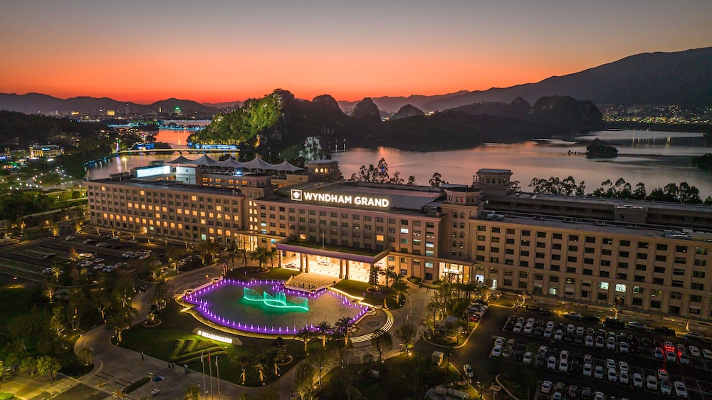 Wyndham Grand Zhaoqing Downtown 5/47