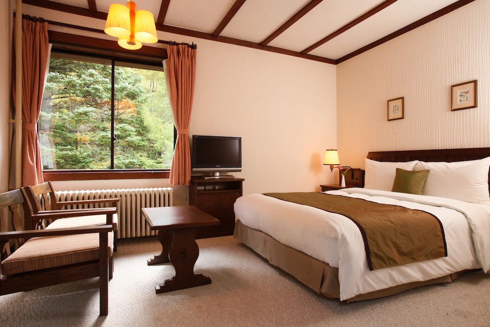 KAMIKOCHI IMPERIAL HOTEL 7/69