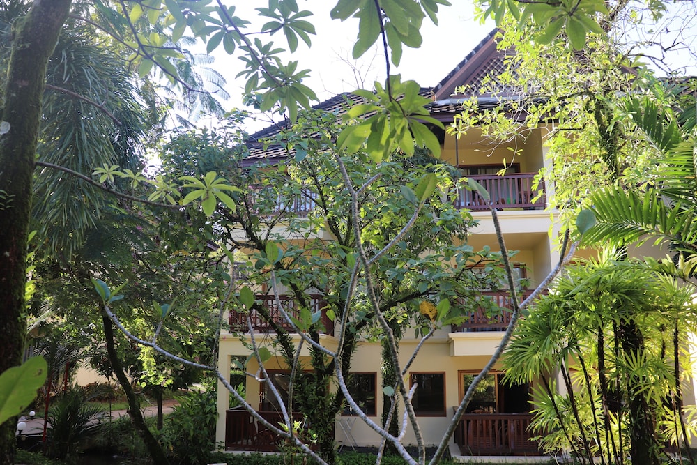 The Sun Club Khao Lak by Katathani in TAKUA PA