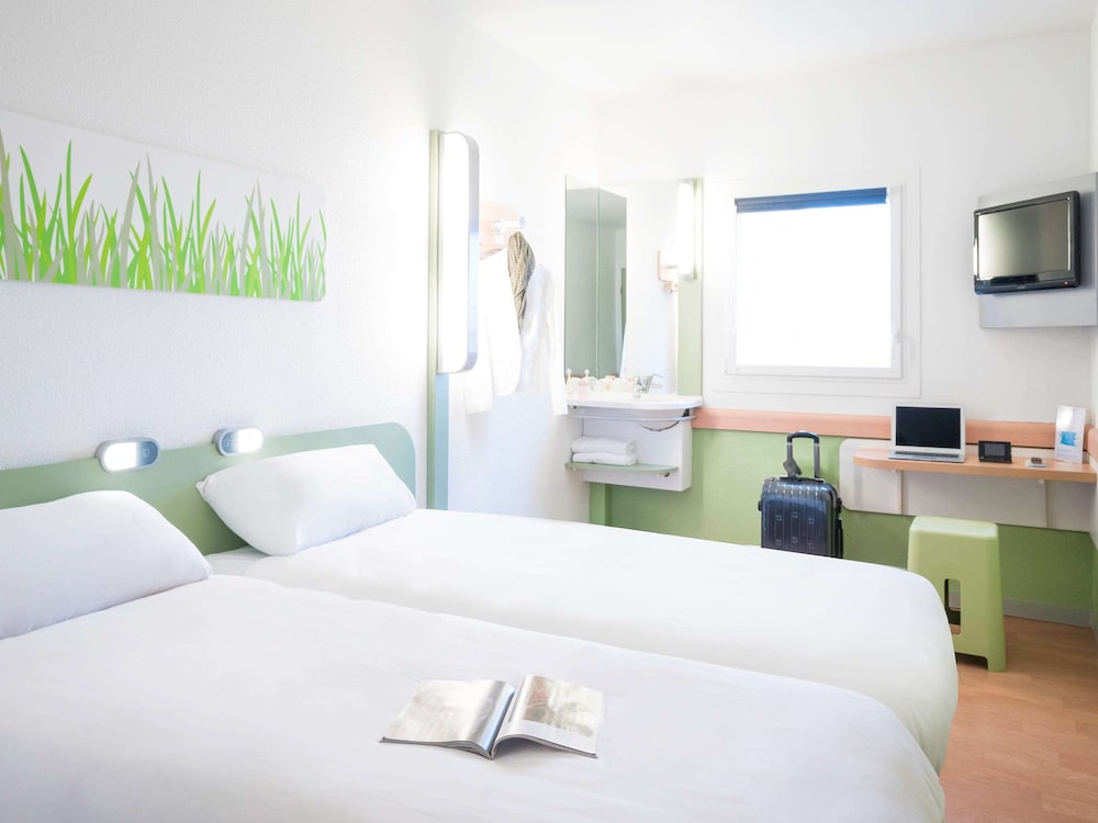 Ibis Budget Paris Porte De Montmartre 18/60