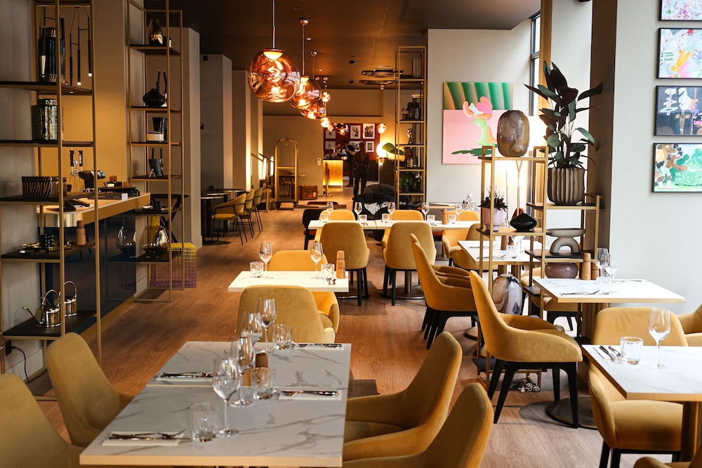 Marmont Hotel 30/50
