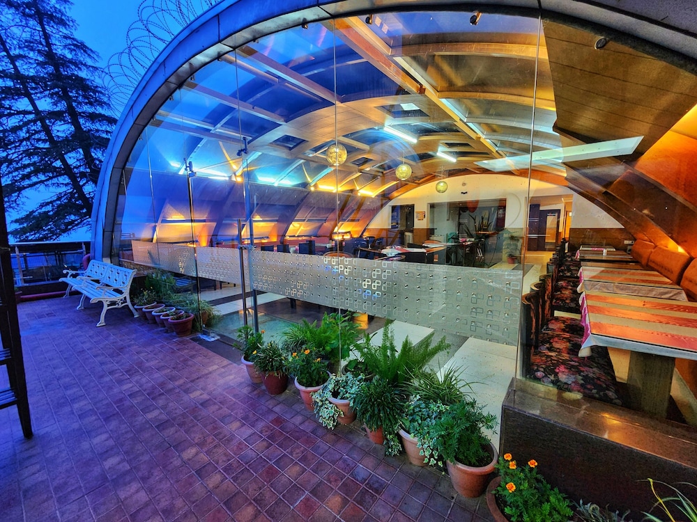 Hotel Surya 3/50