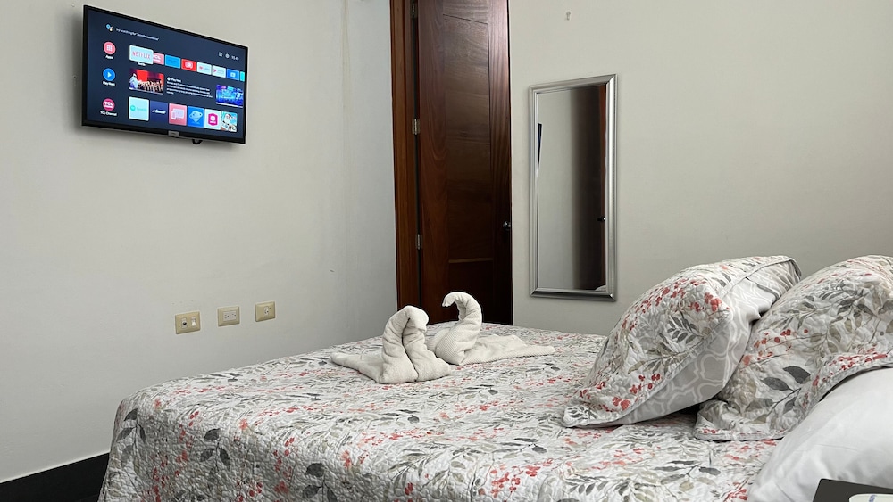 MANAYA BED & BREAKFAST 15/74