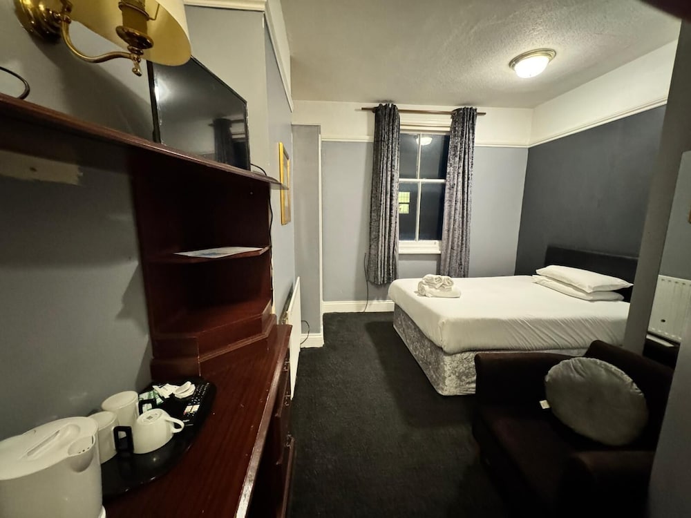 Regency Hotel 21/50