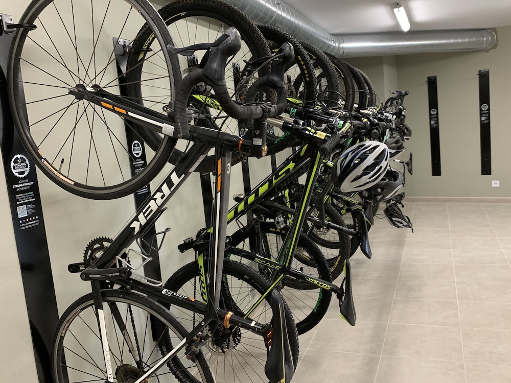 Artiem Audax (Adults Only) 46/73