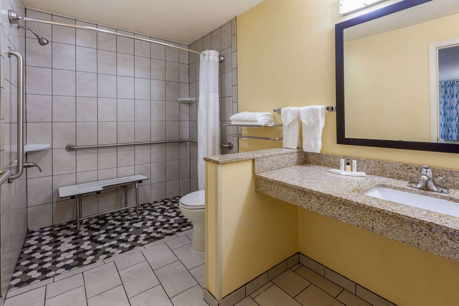 Days Inn by Wyndham Charles Town/Harpers Ferry 23/23