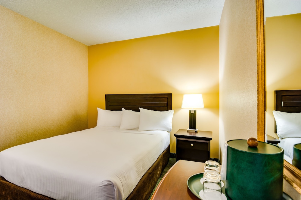 Sawridge Inn Edmonton South 9/49