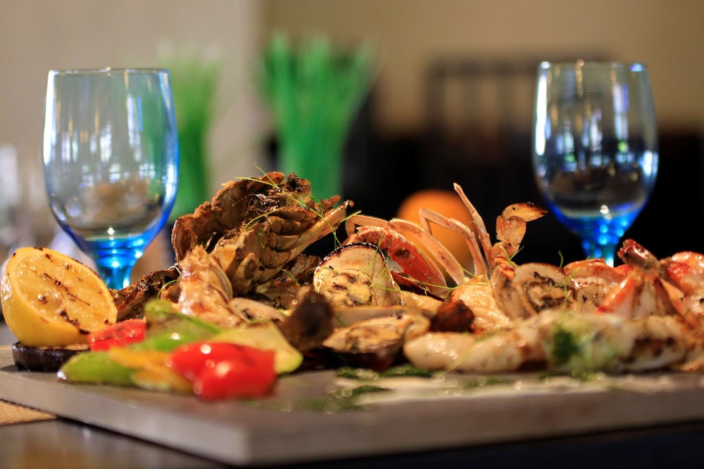Azimut Hotel Musandam 24/68