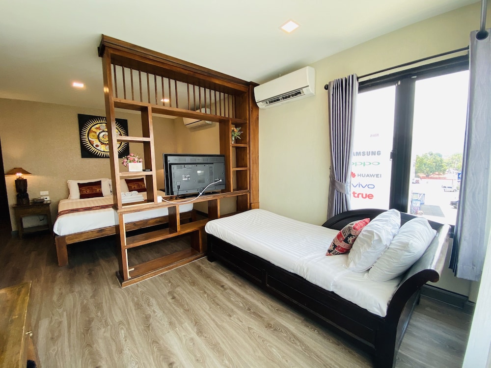 C Hotel Boutique And Comfort 26/40