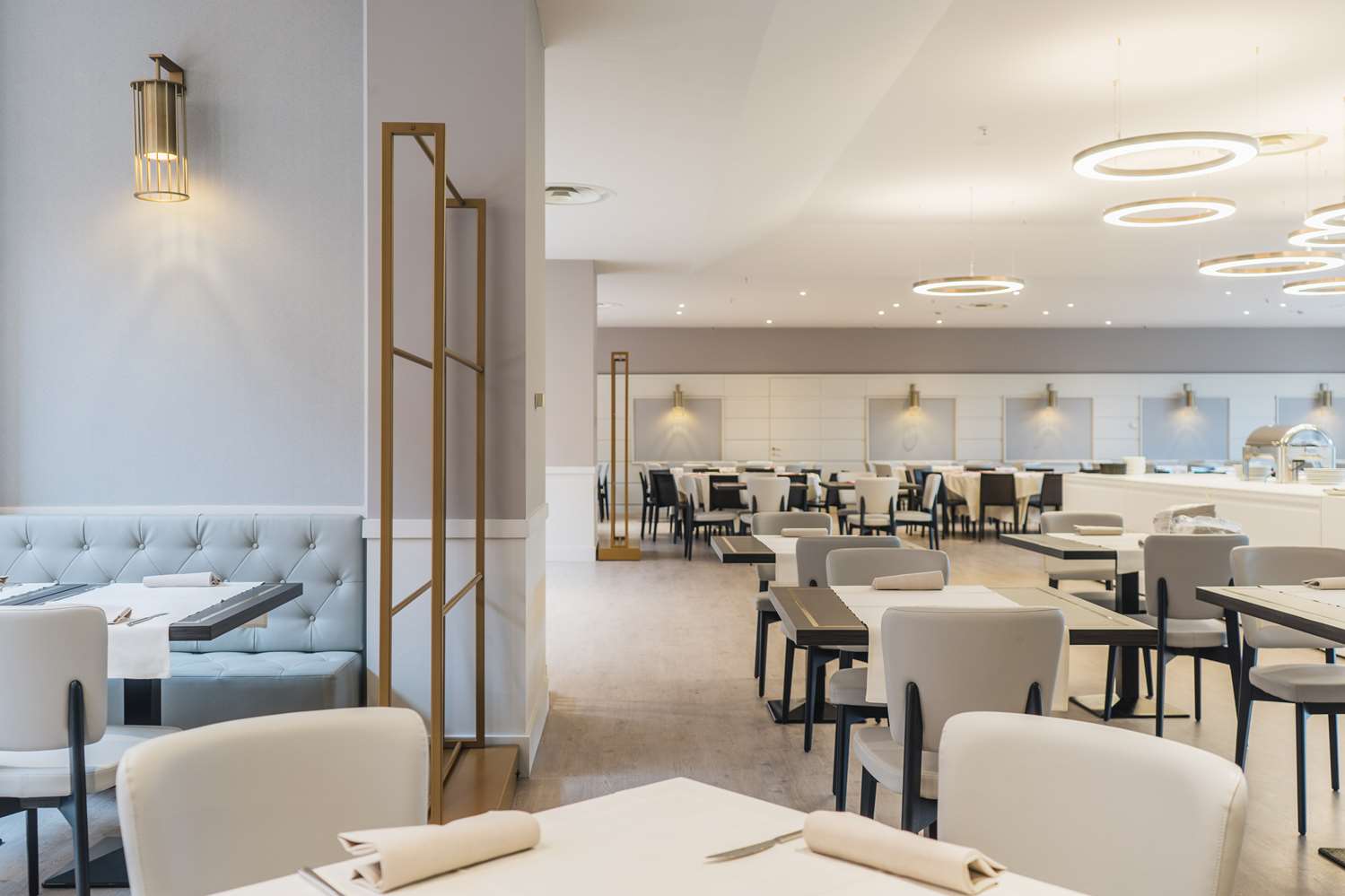 restaurant cafeteria