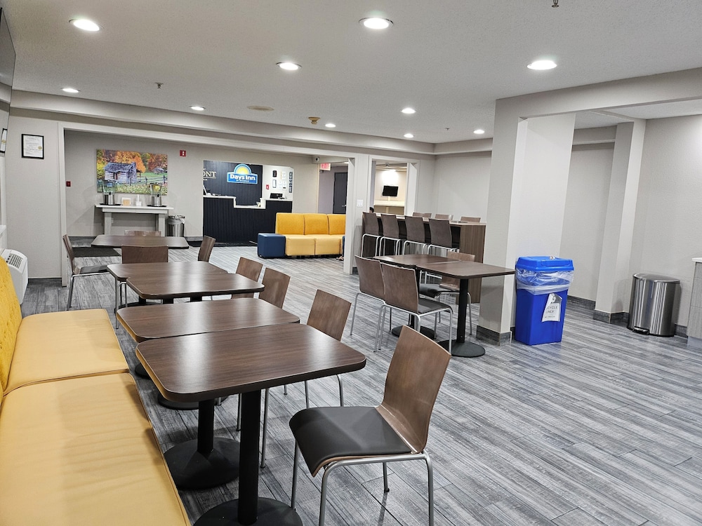 Days Inn by Wyndham Davenport 36/50