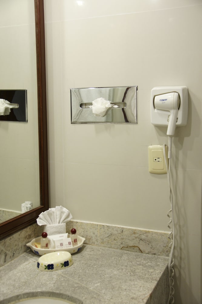 Los Aluxes Hotel 50/50
