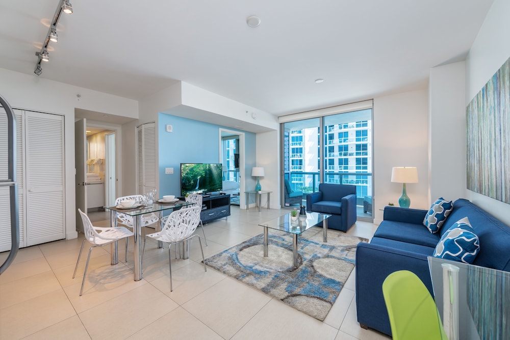 Global Luxury Apartments At Monte Carlo By Global 47/70