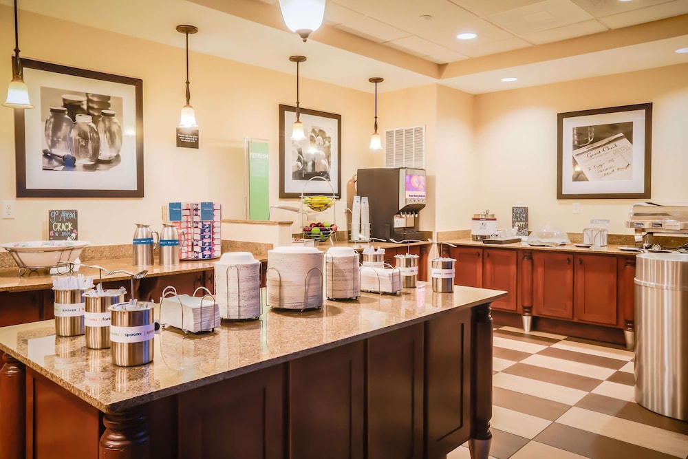 Hampton Inn & Suites Tomball Houston NW 59/86