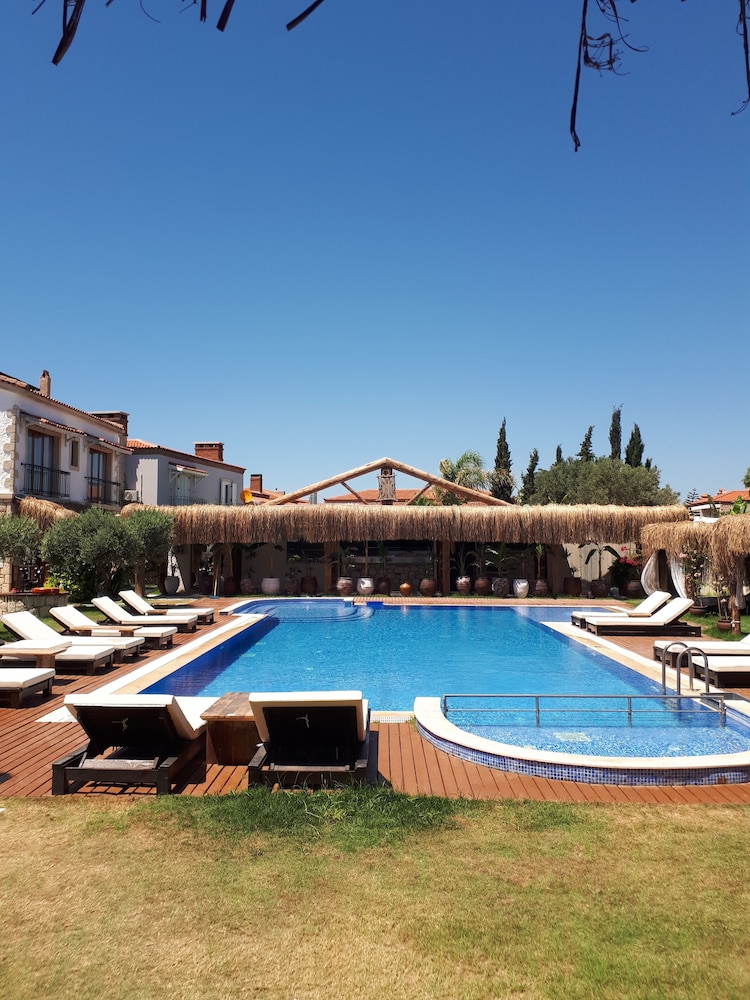 Alacati Pupil Hotel 45/50