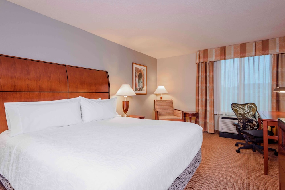 Hilton Garden Inn Independence 2/57