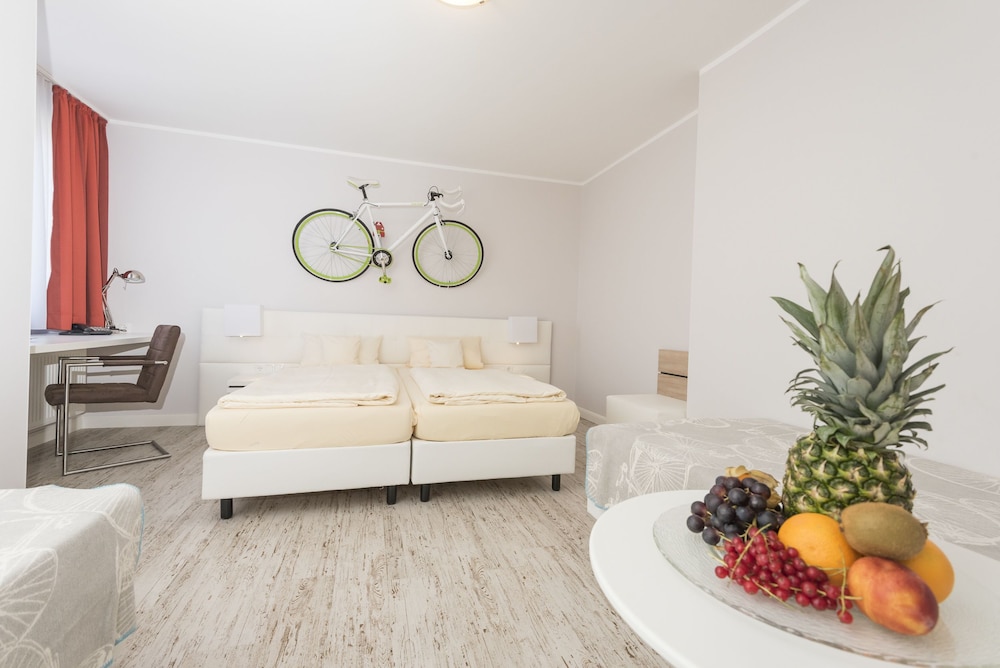 Hotel Tiek 11/50
