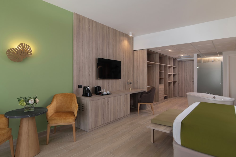 Serenade All Suites - Adults Only Resort 33/50