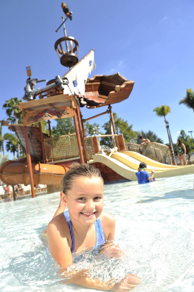 Disneys Caribbean Beach Resort 33/50
