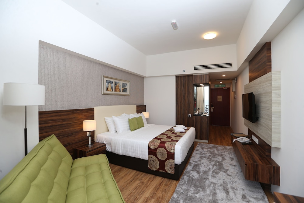 Amerald Resort Hotel 11/35