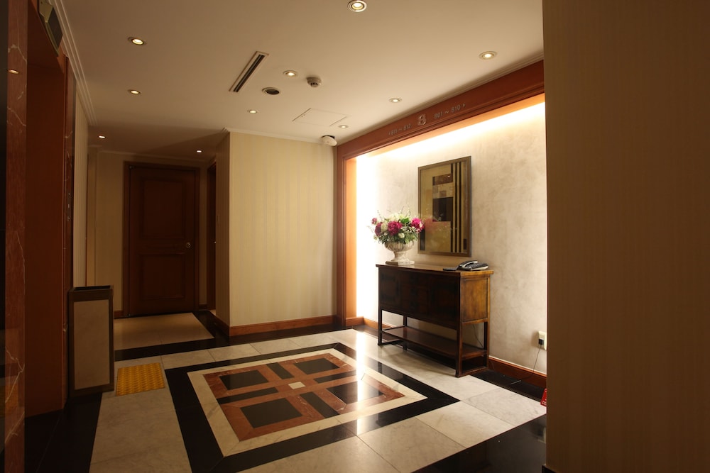 KARAK TOURIST HOTEL 6/50
