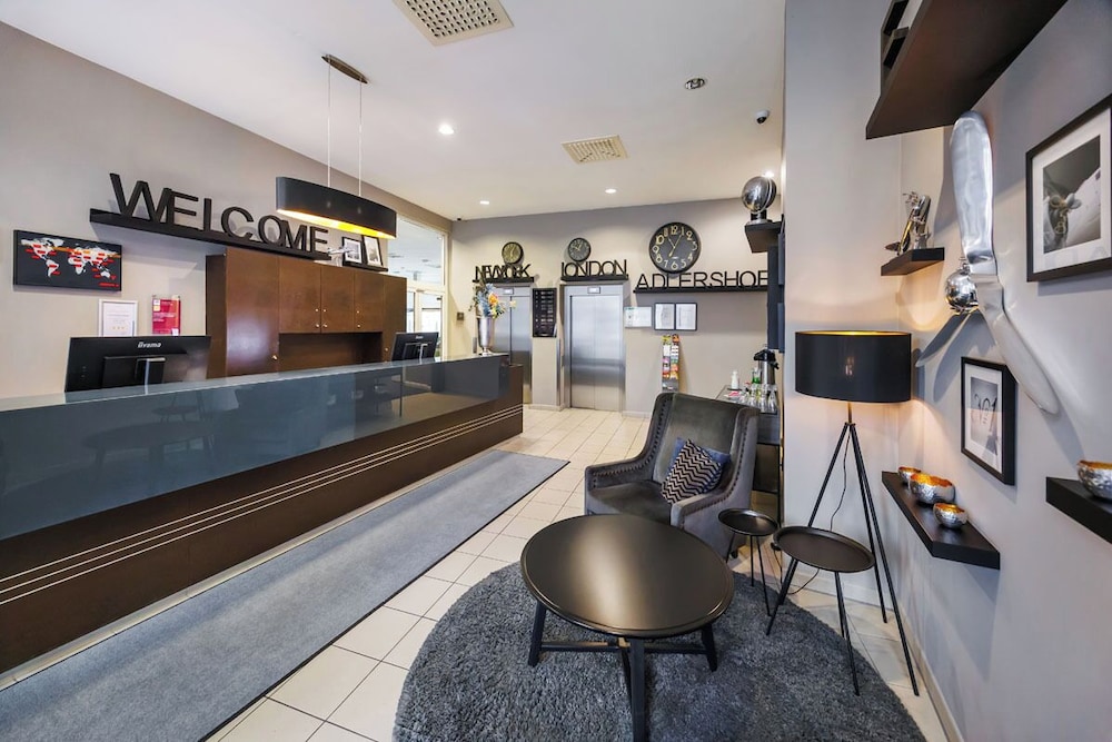 Airporthotel Berlin Adlershof 55/75