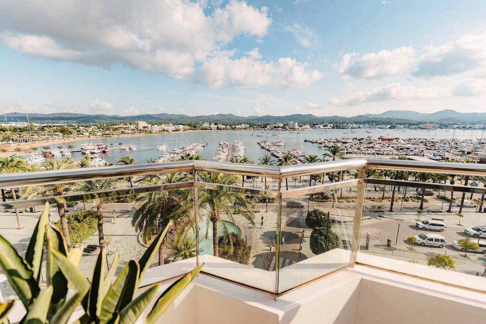 Hotel Sa Clau by Mambo Ibiza 30/37