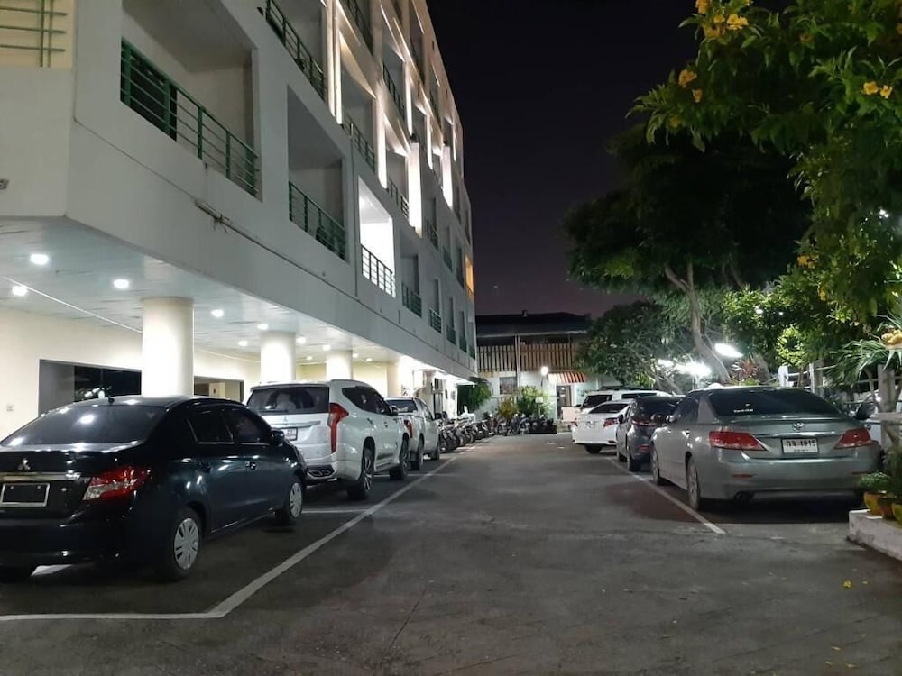 Central Place Hotel 23/30