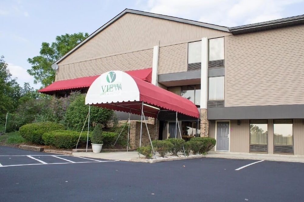The View Inn Suites Hotel 6/69