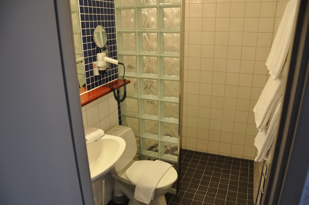 Strand Hotell 31/33