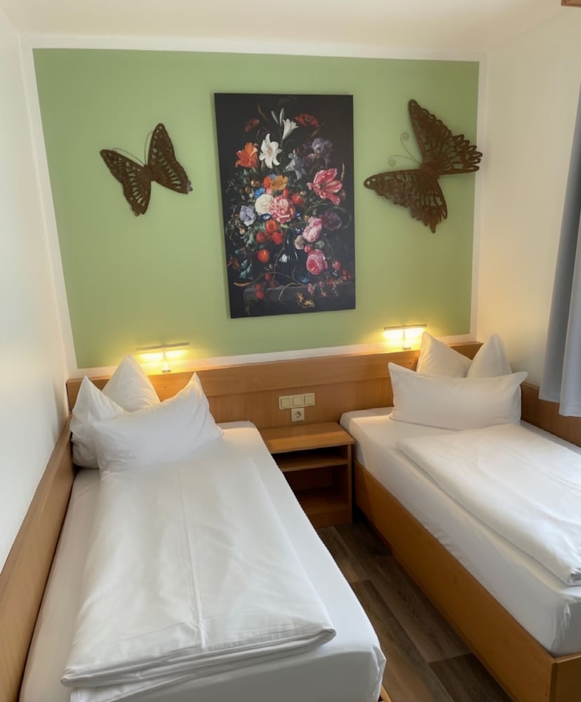 Europa Hotel 13/30