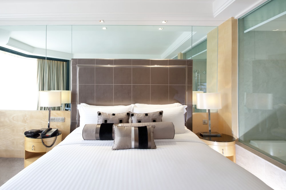 Dorsett Grand Subang 15/64