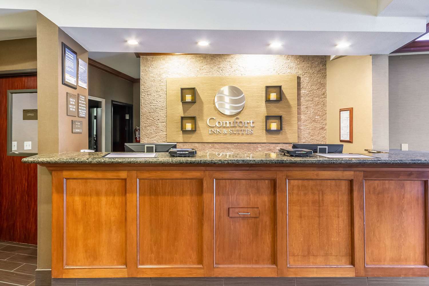 Comfort Inn & Suites Gillette near Campbell Medical Center 9/44
